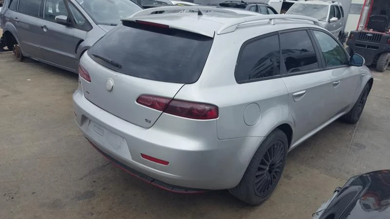 Alfa Romeo 159 1.9d 150к.с. 2Броя, снимка 9 - Автомобили и джипове - 26657961