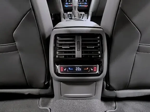 VW Arteon Shooting Brake 2.0 TSI 4Motion = R-Line = Гаранция, снимка 12 - Автомобили и джипове - 54441597