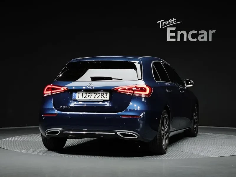Mercedes-Benz A 220, снимка 3 - Автомобили и джипове - 56016806