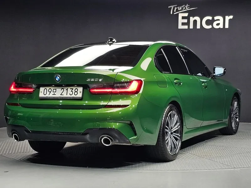 BMW 320 D M Sports, снимка 2 - Автомобили и джипове - 56162351