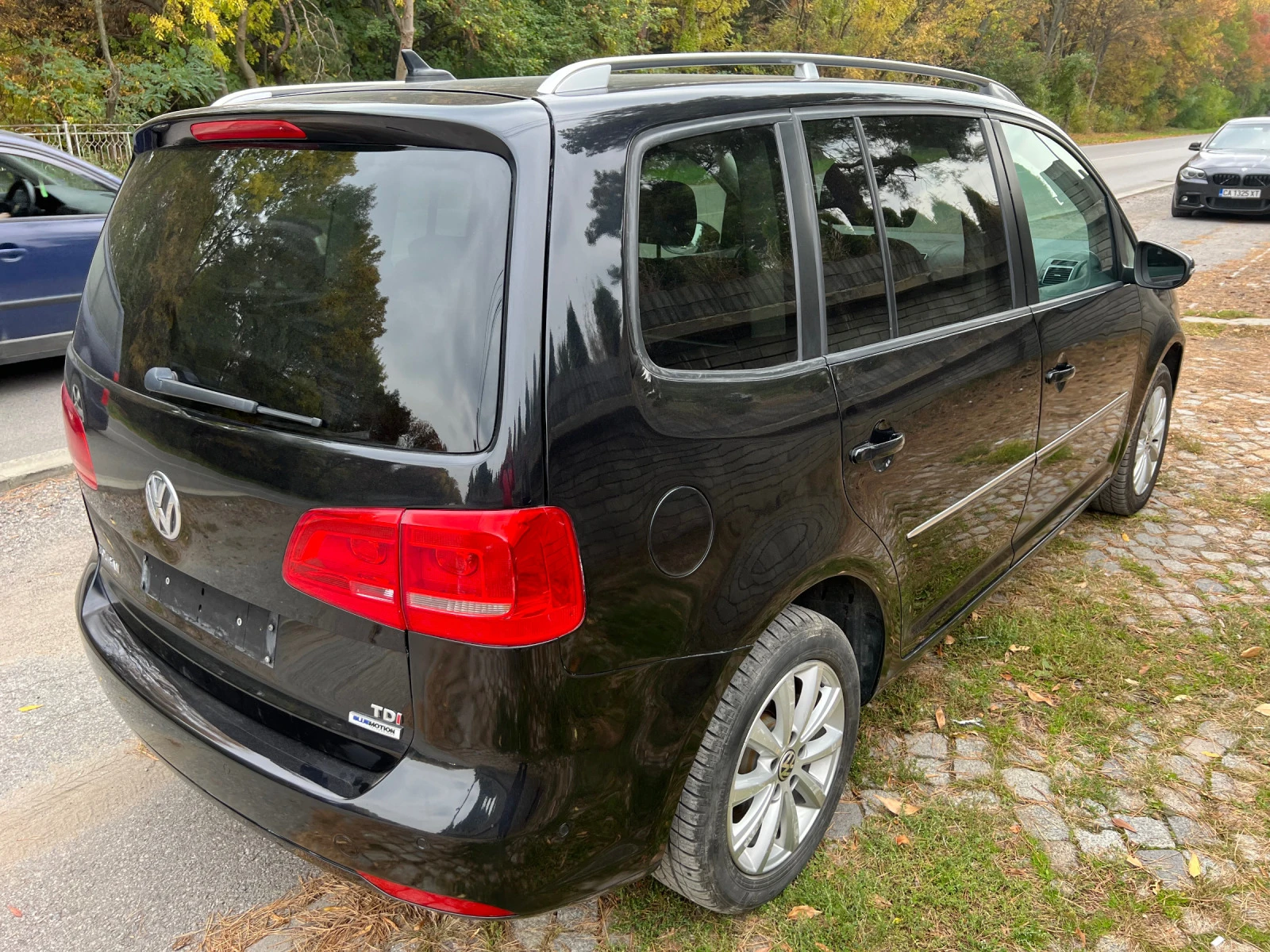 VW Touran 1.6 TDI HIGHLINE - изображение 4