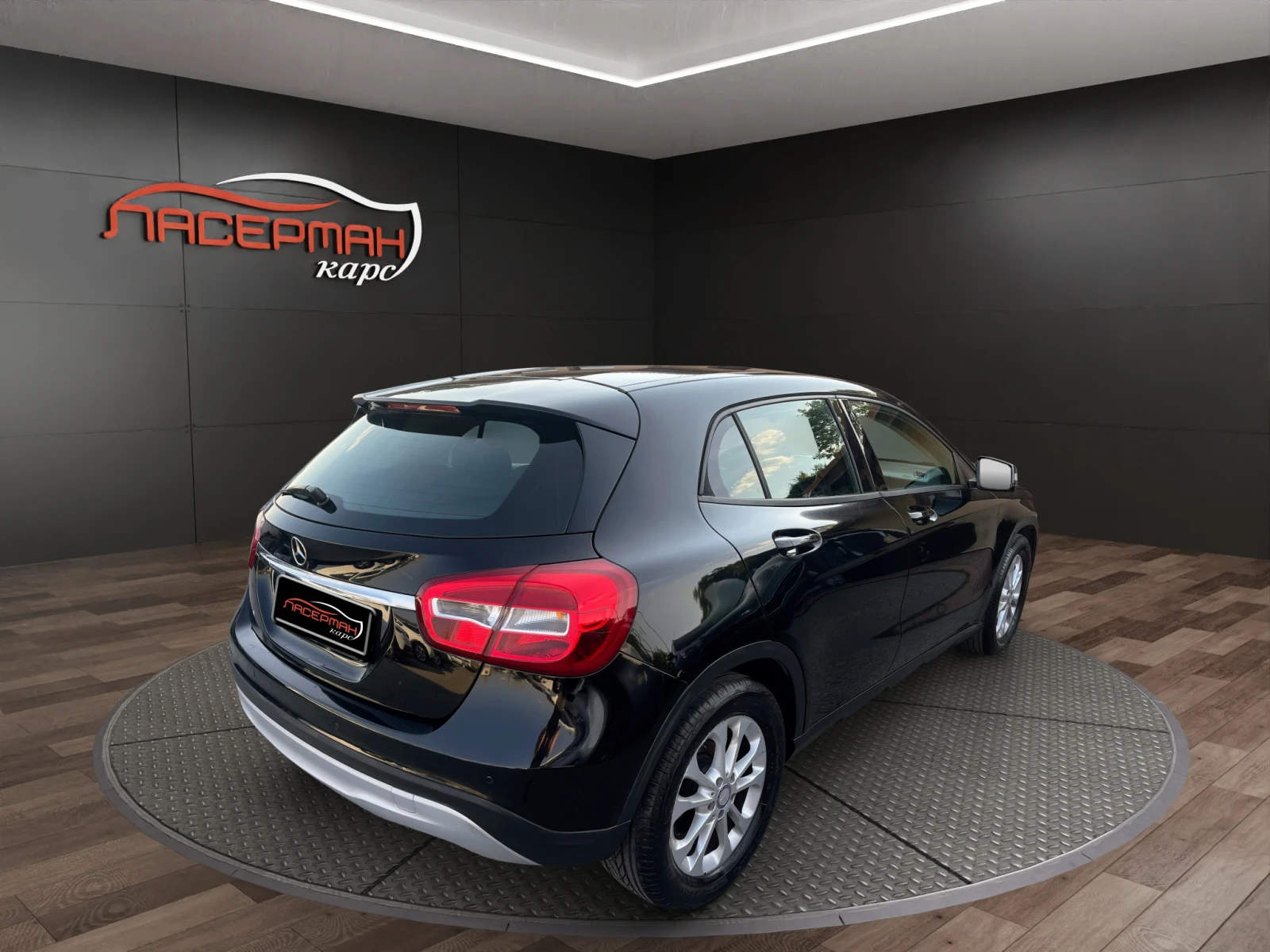 Mercedes-Benz GLA 180 CDI EXECUTIVE AUTO, снимка 3 - Автомобили и джипове - 42612241