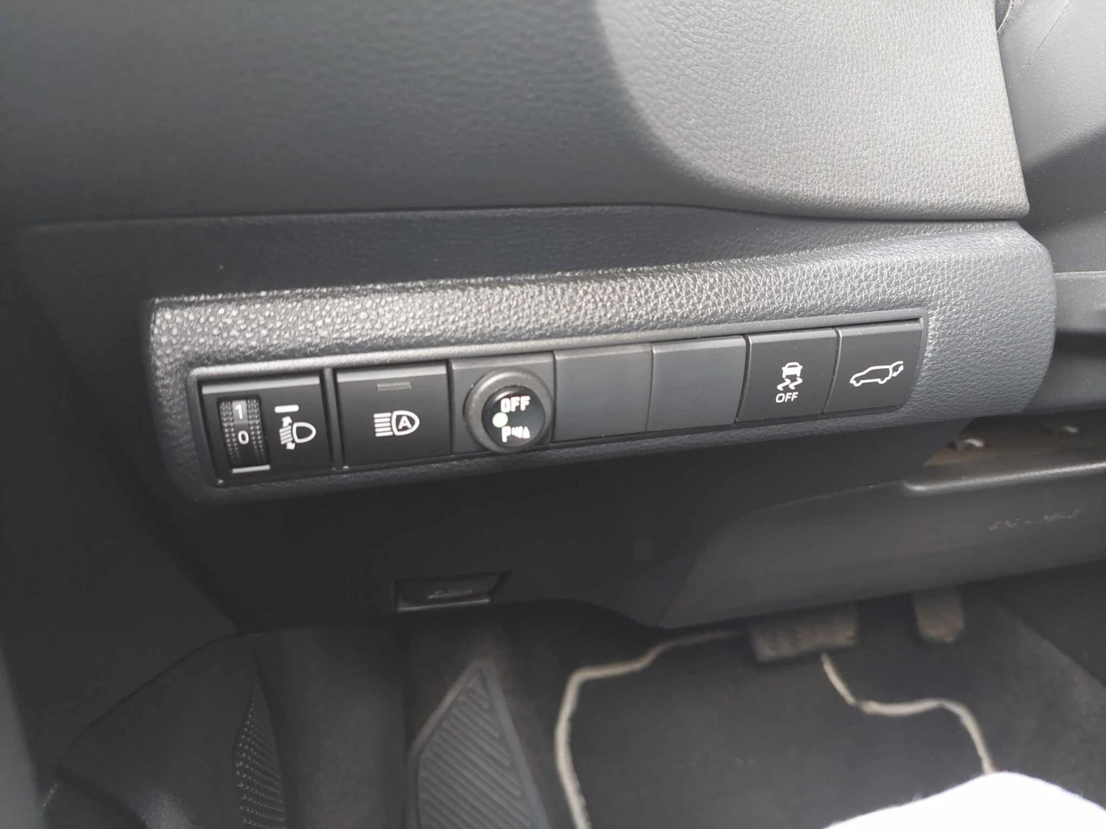 Toyota Corolla 2, 0i HIBRYD+  | Mobile.bg   13