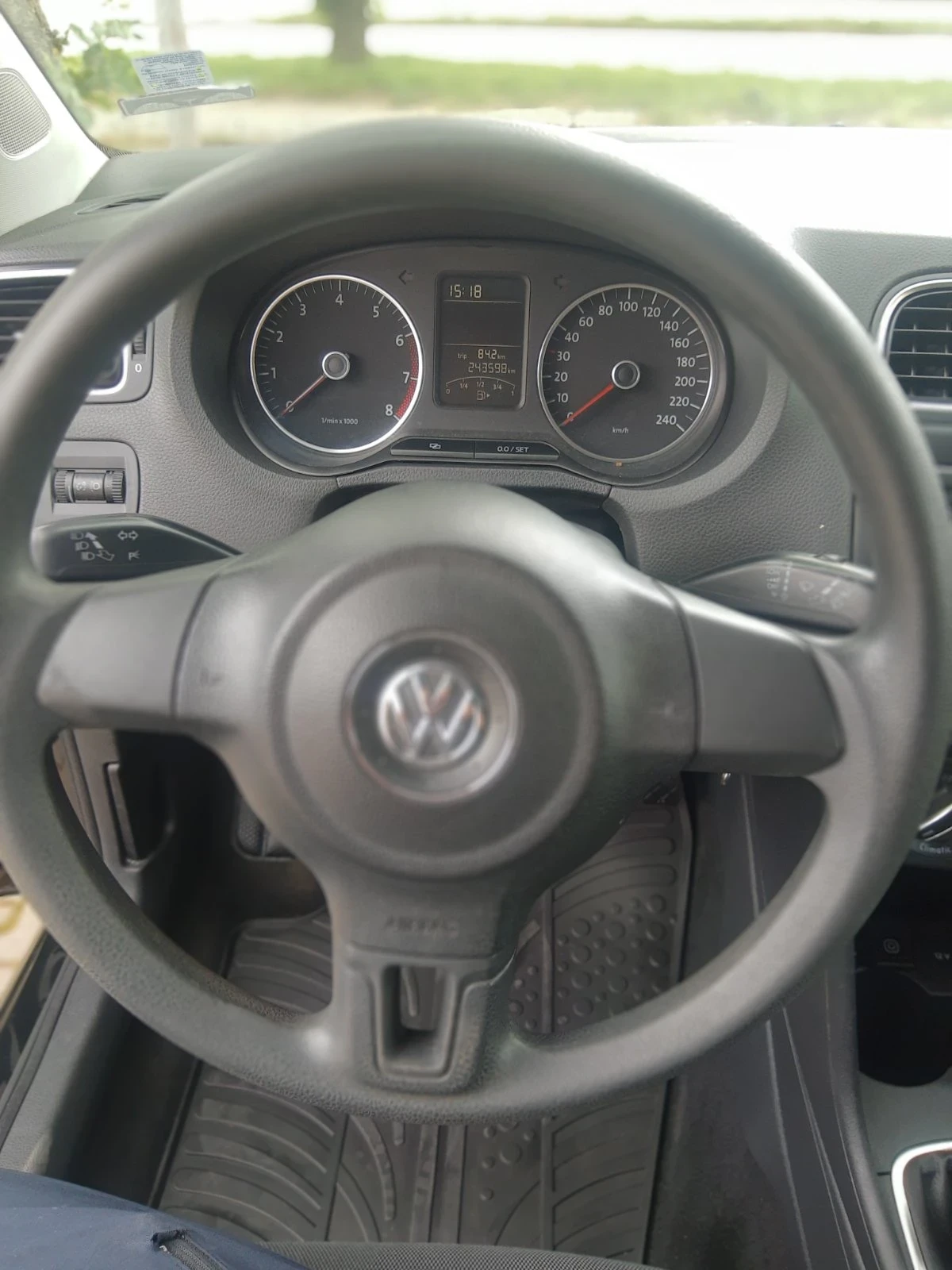 VW Polo 1.4 I с газ - изображение 7