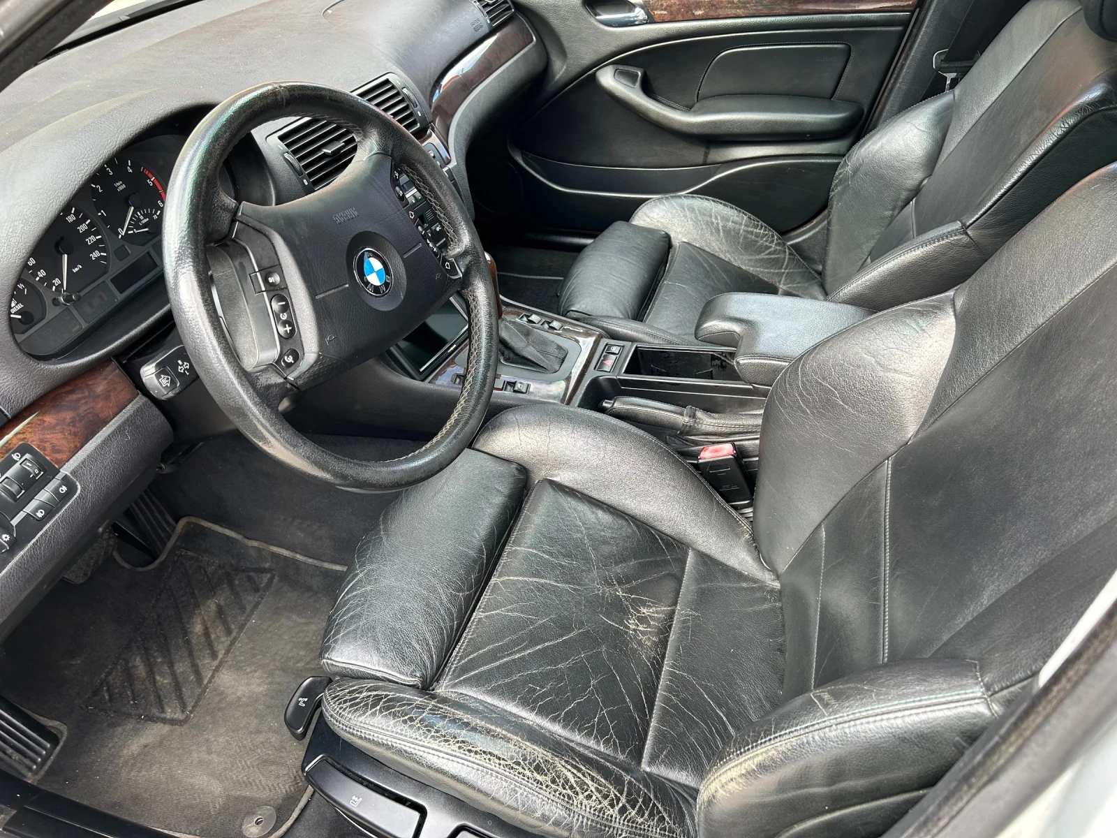 BMW 330 3.0D XDRIVE - изображение 7