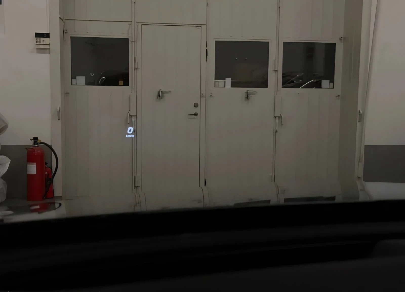 Mercedes-Benz E 220 AMG Line* . .* ead-UP  | Mobile.bg   8