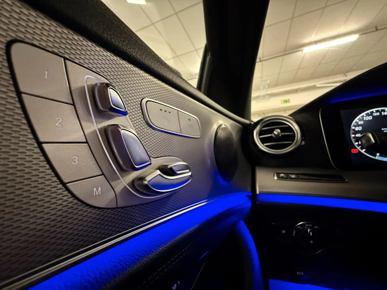 Mercedes-Benz E 220 AMG Line* . .* ead-UP  | Mobile.bg   9