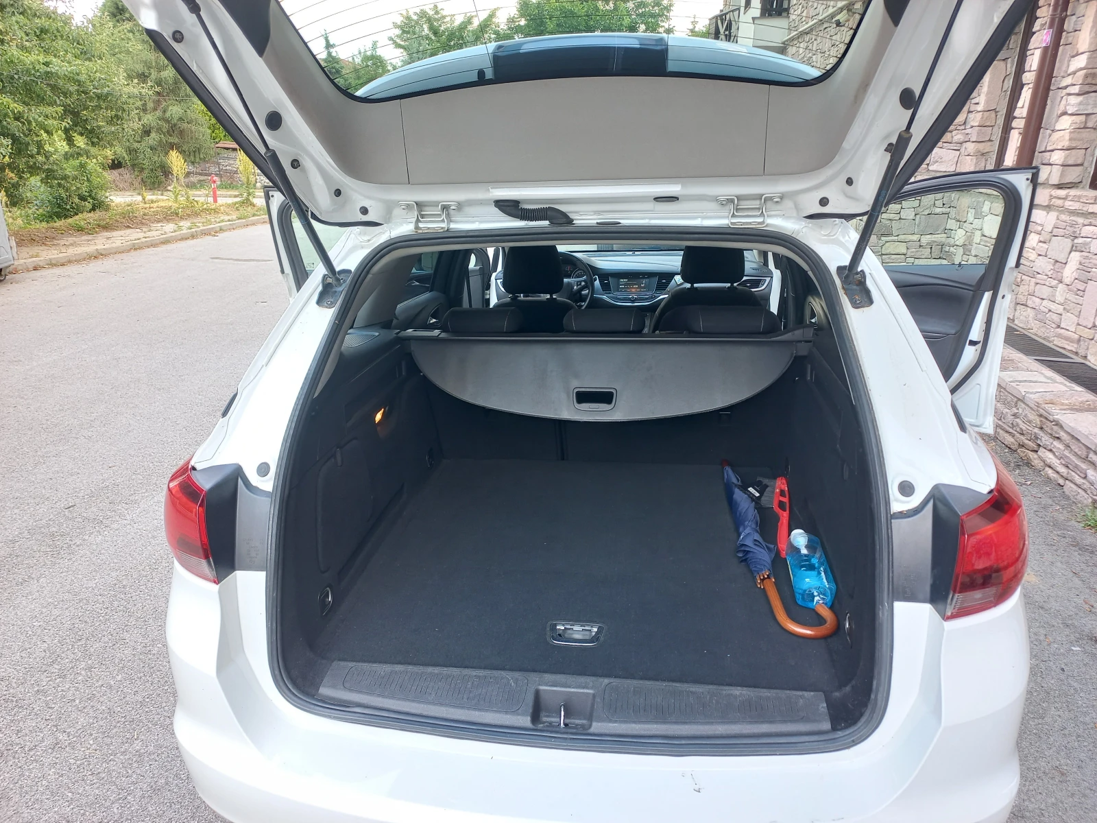 Opel Astra 1.6 CDTI - изображение 6