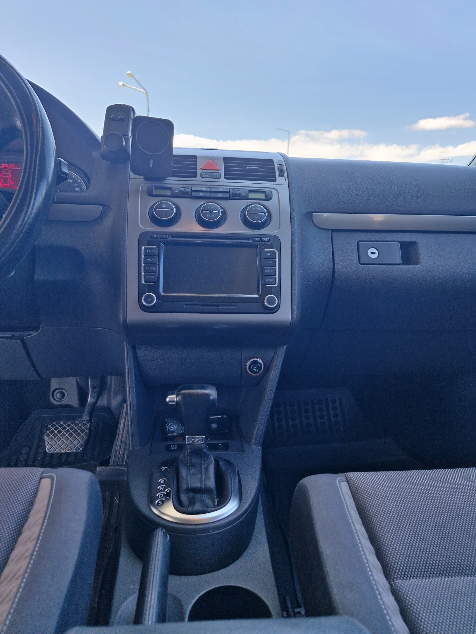 VW Touran 2.0 TDI CROSS TOURAN 170KS | Mobile.bg � ����������� 12