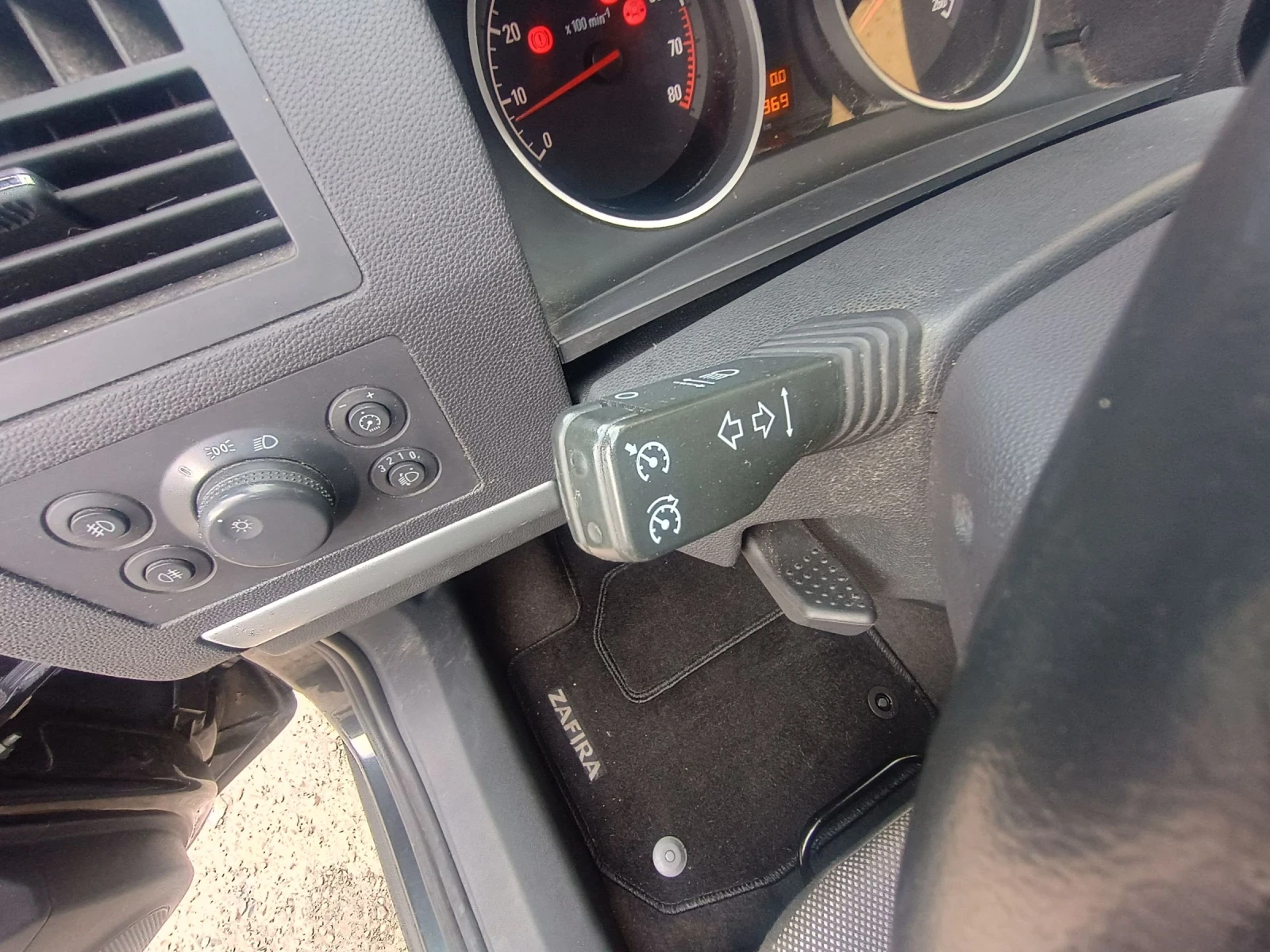 Opel Zafira 1.6Turbo 150hp - изображение 3