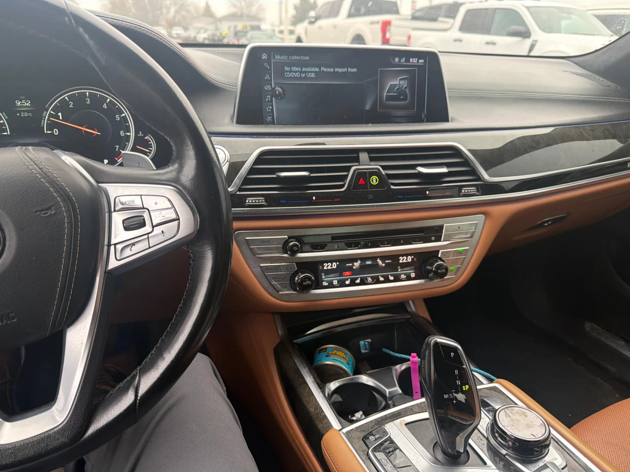 BMW 750 XDRIVE * ДИСТРОНИК* ОБДУХВАНЕ* 360 КАМЕРА*  - изображение 9