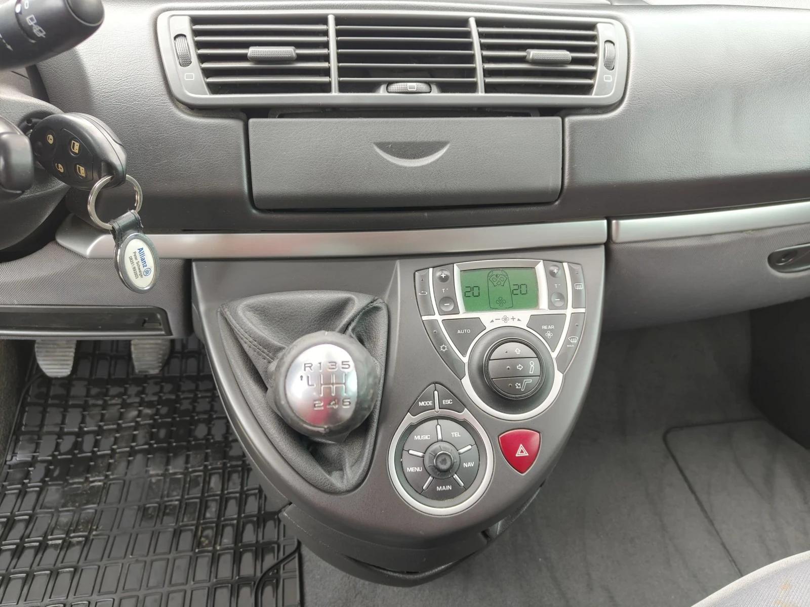 Peugeot 807 2.2HDI 136 7 ����� | Mobile.bg � ����������� 16