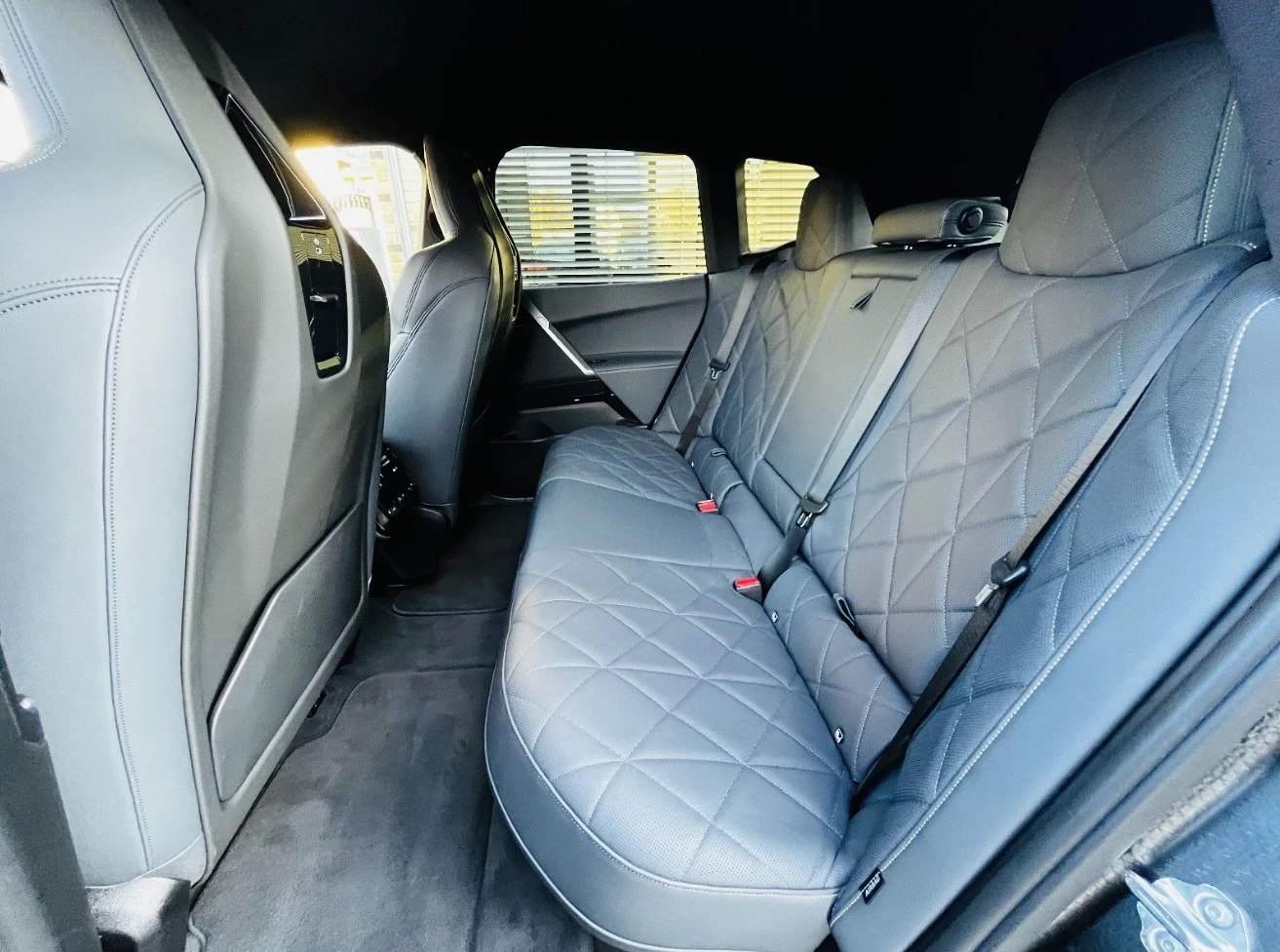 BMW iX 45xDrive FACELIFT M-SPORT PRO-ICONIC GLOW ГАРАНЦИЯ, снимка 7 - Автомобили и джипове - 54070923