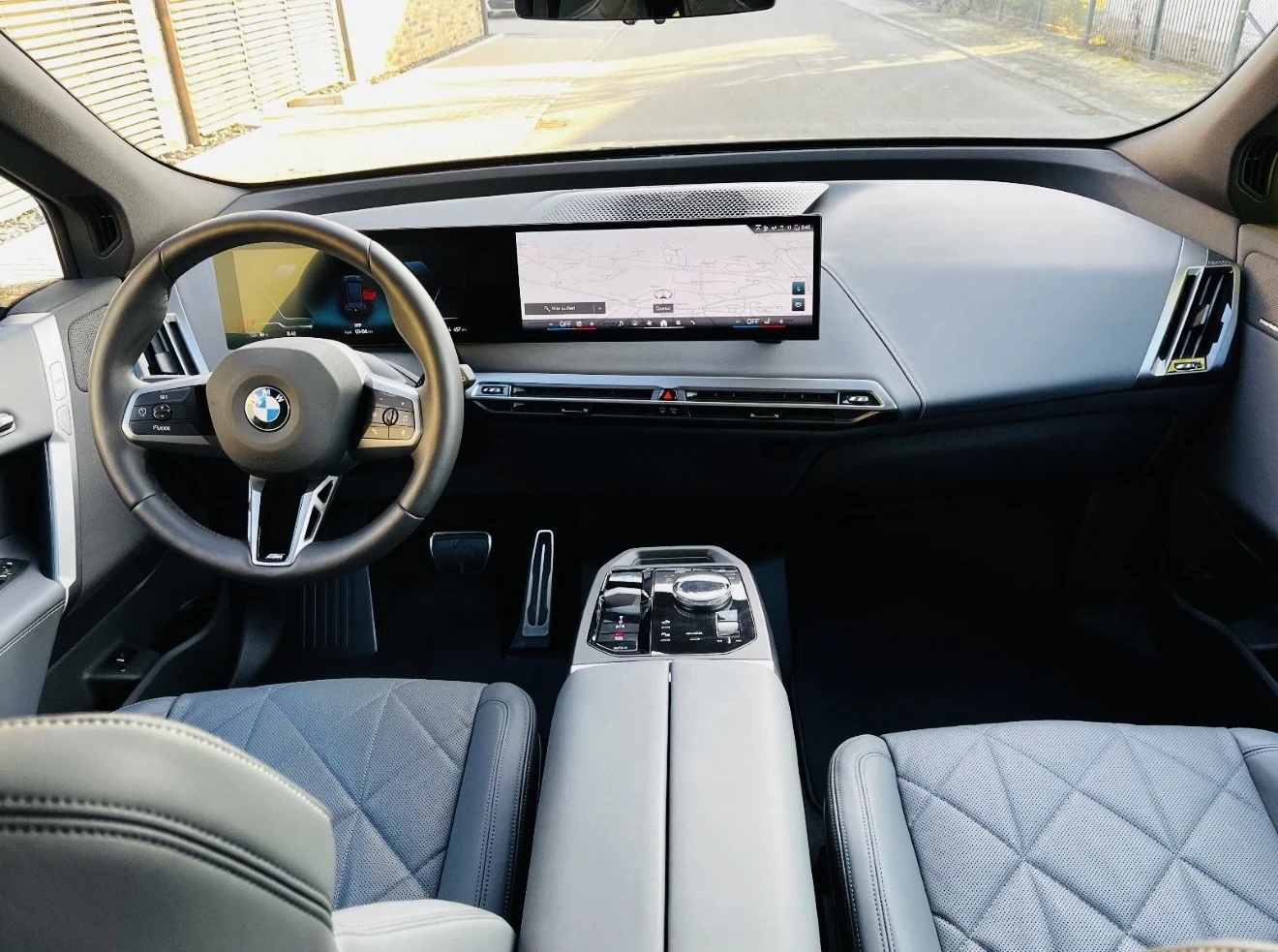 BMW iX 45xDrive FACELIFT M-SPORT PRO-ICONIC GLOW ГАРАНЦИЯ, снимка 9 - Автомобили и джипове - 54070923