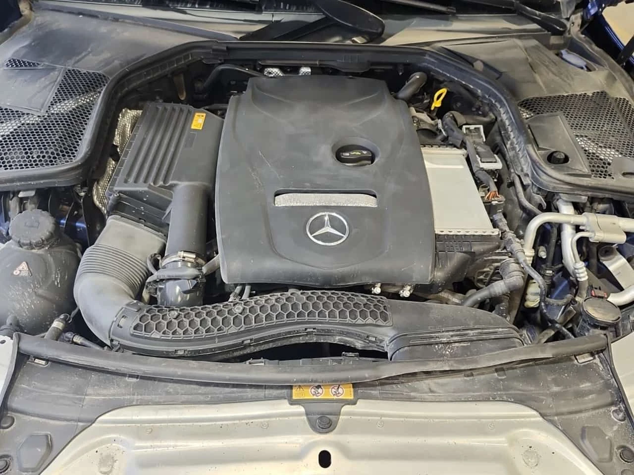 Mercedes-Benz C 300 * KEYLESS* ПОДГРЕВИ* ПАНО* CARFAX, снимка 17 - Автомобили и джипове - 54185713