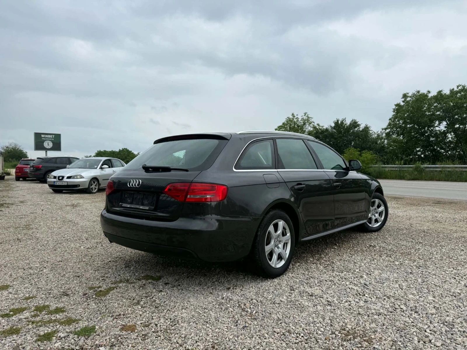 Audi A4 2.0 TDI LED, снимка 5 - Автомобили и джипове - 54659313