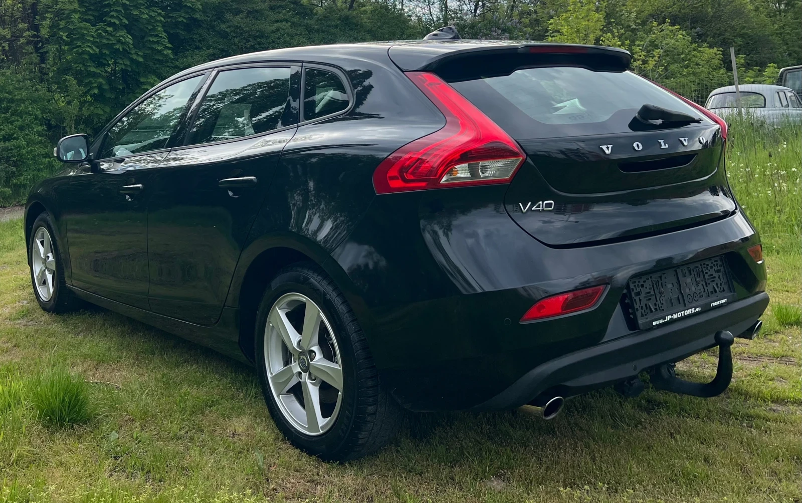 Volvo V40 1.6T Euro5//Обслужена//Сервизна книжка, снимка 4 - Автомобили и джипове - 54661693