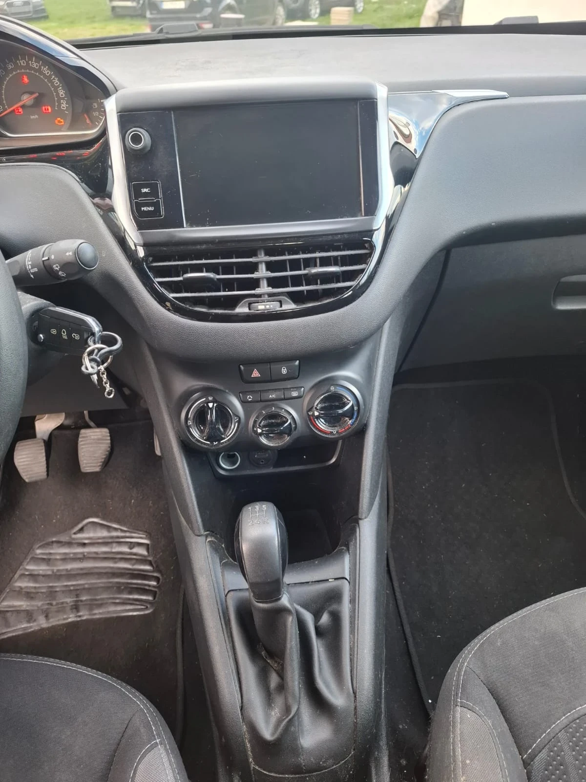 Peugeot 208 | Mobile.bg � ����������� 6
