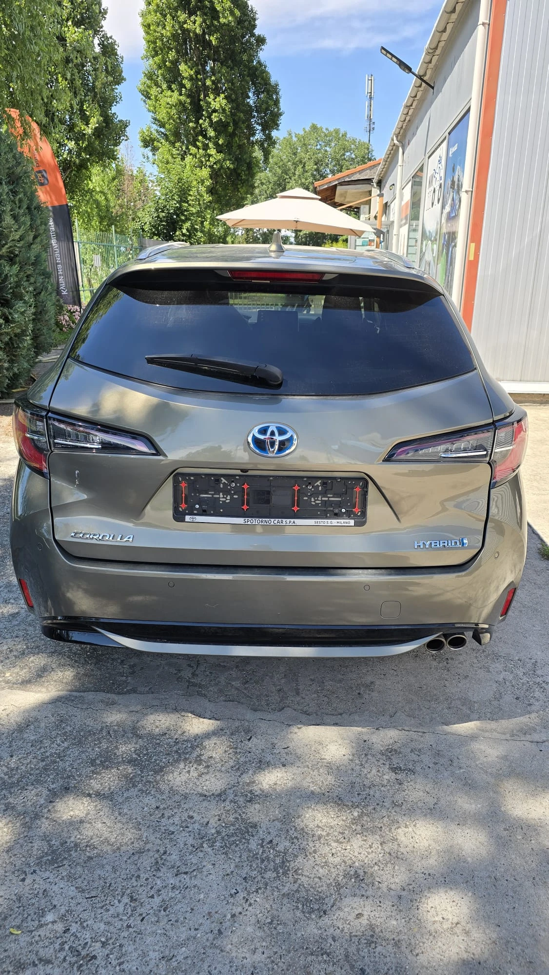 Toyota Corolla 2.0 TS Hybrid, снимка 4 - Автомобили и джипове - 54854949