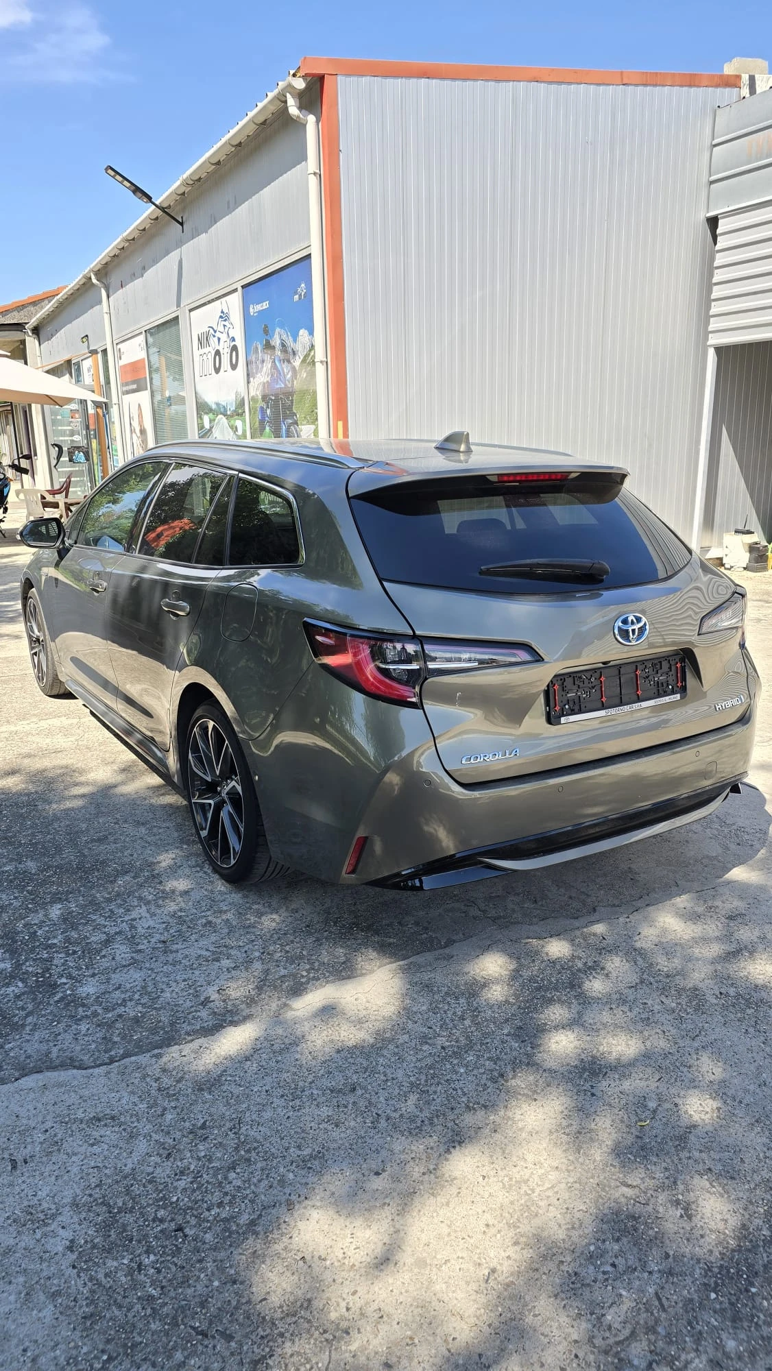 Toyota Corolla 2.0 TS Hybrid, снимка 9 - Автомобили и джипове - 54854949