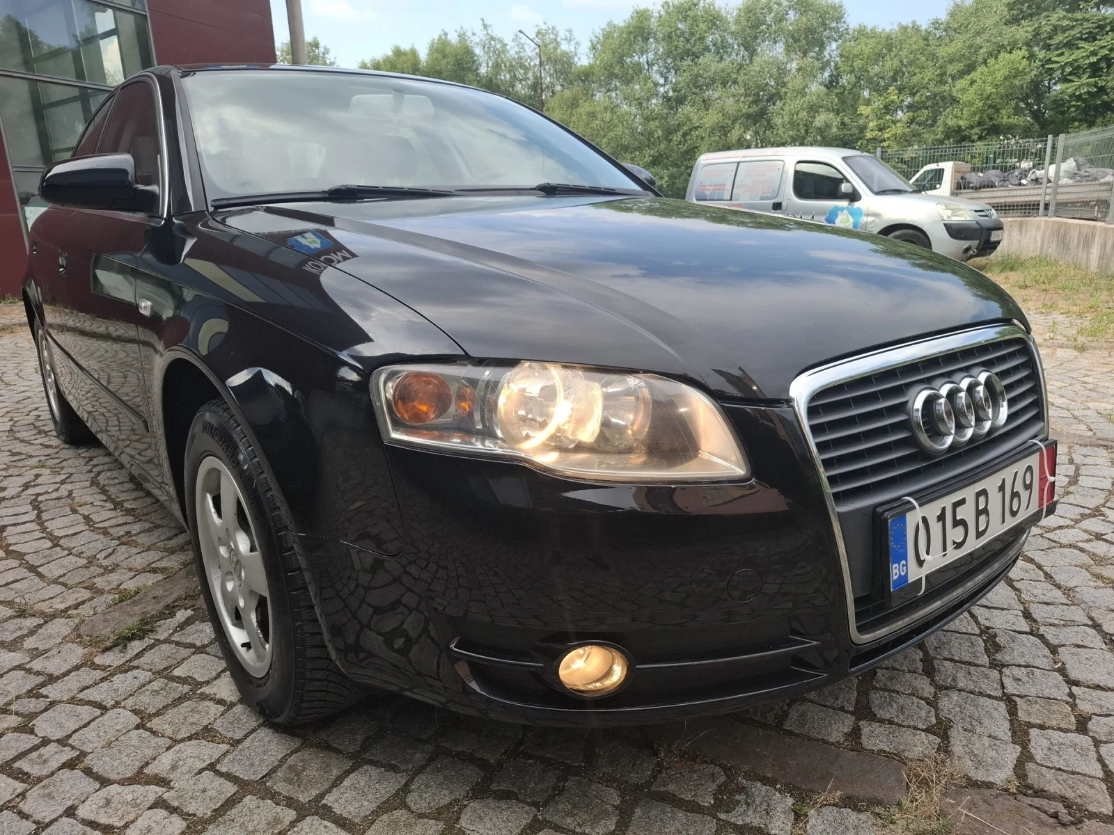 Audi A4 1.6i-102к.с.ПЕРФЕКТНА* ТОП СЪСТОЯНИЕ* , снимка 7 - Автомобили и джипове - 55127482