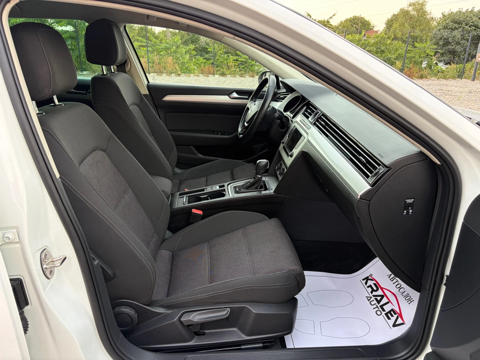 VW Passat 2.0TDI EURO6, снимка 9 - Автомобили и джипове - 55263872