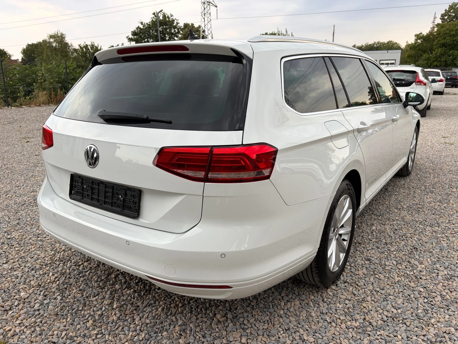 VW Passat 2.0TDI EURO6, снимка 4 - Автомобили и джипове - 55263872