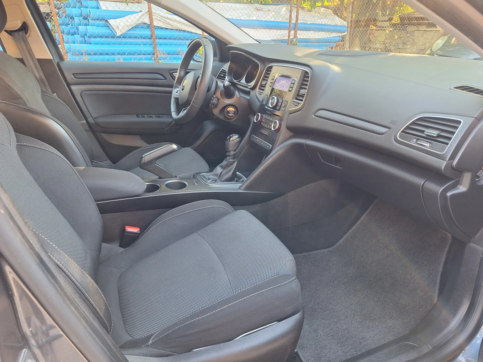 Renault Megane, снимка 7 - Автомобили и джипове - 55962169