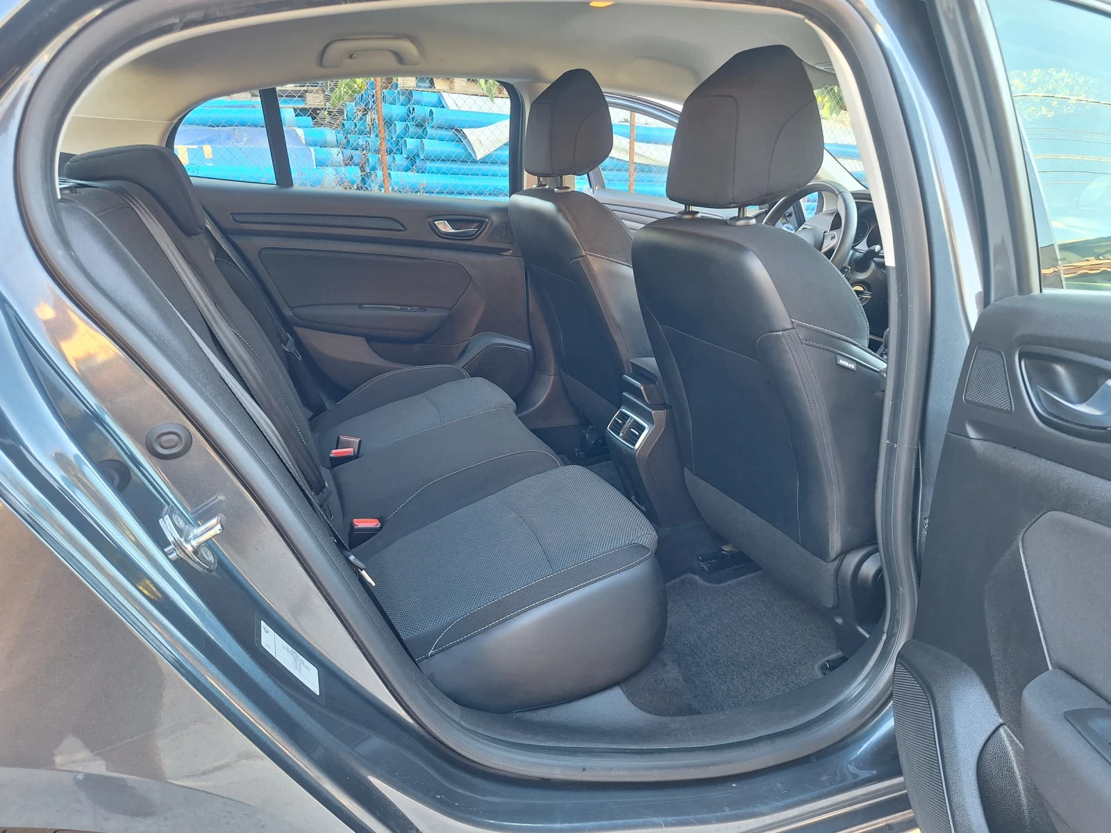 Renault Megane, снимка 8 - Автомобили и джипове - 55962169