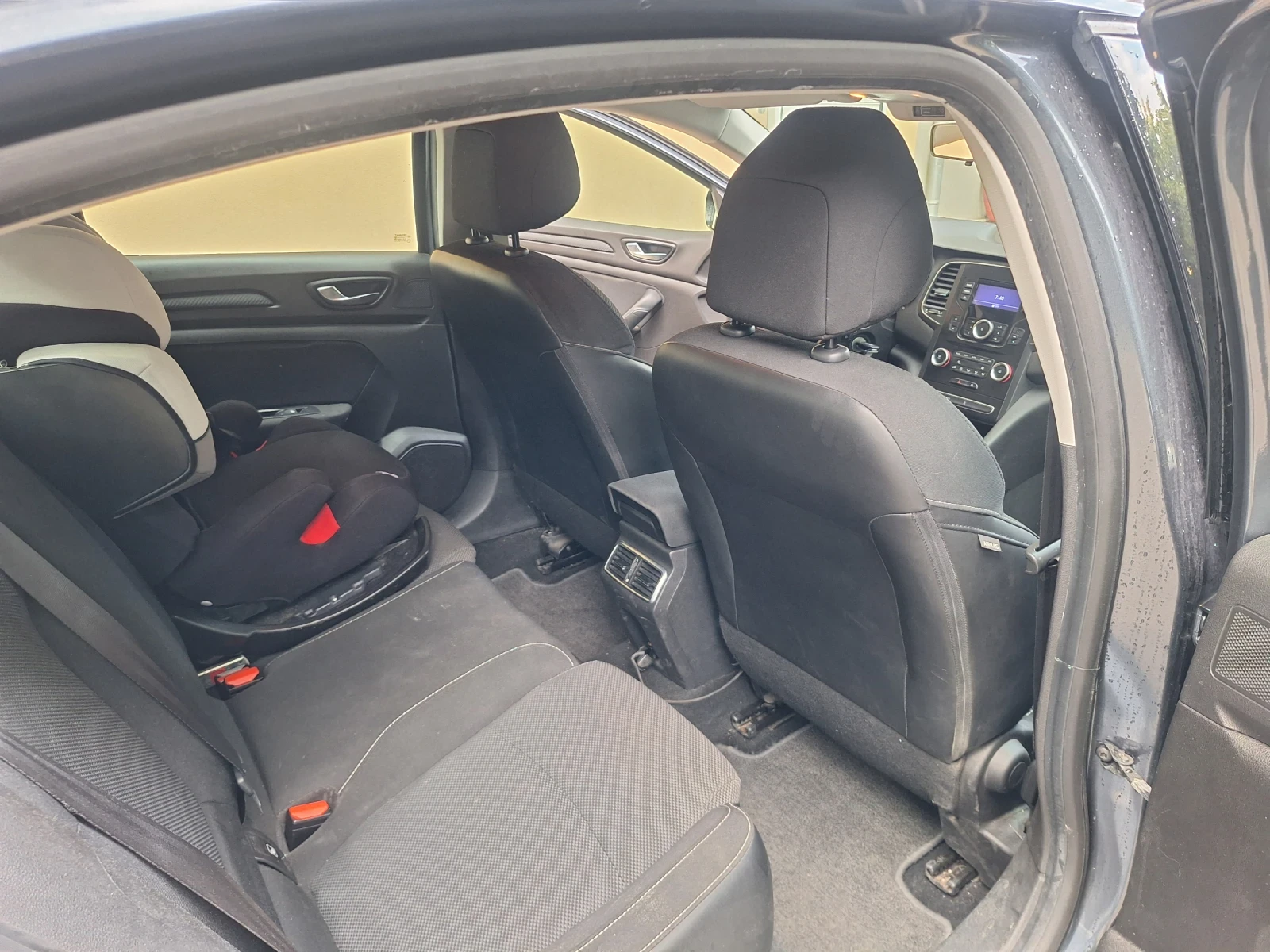 Renault Megane, снимка 9 - Автомобили и джипове - 55333068