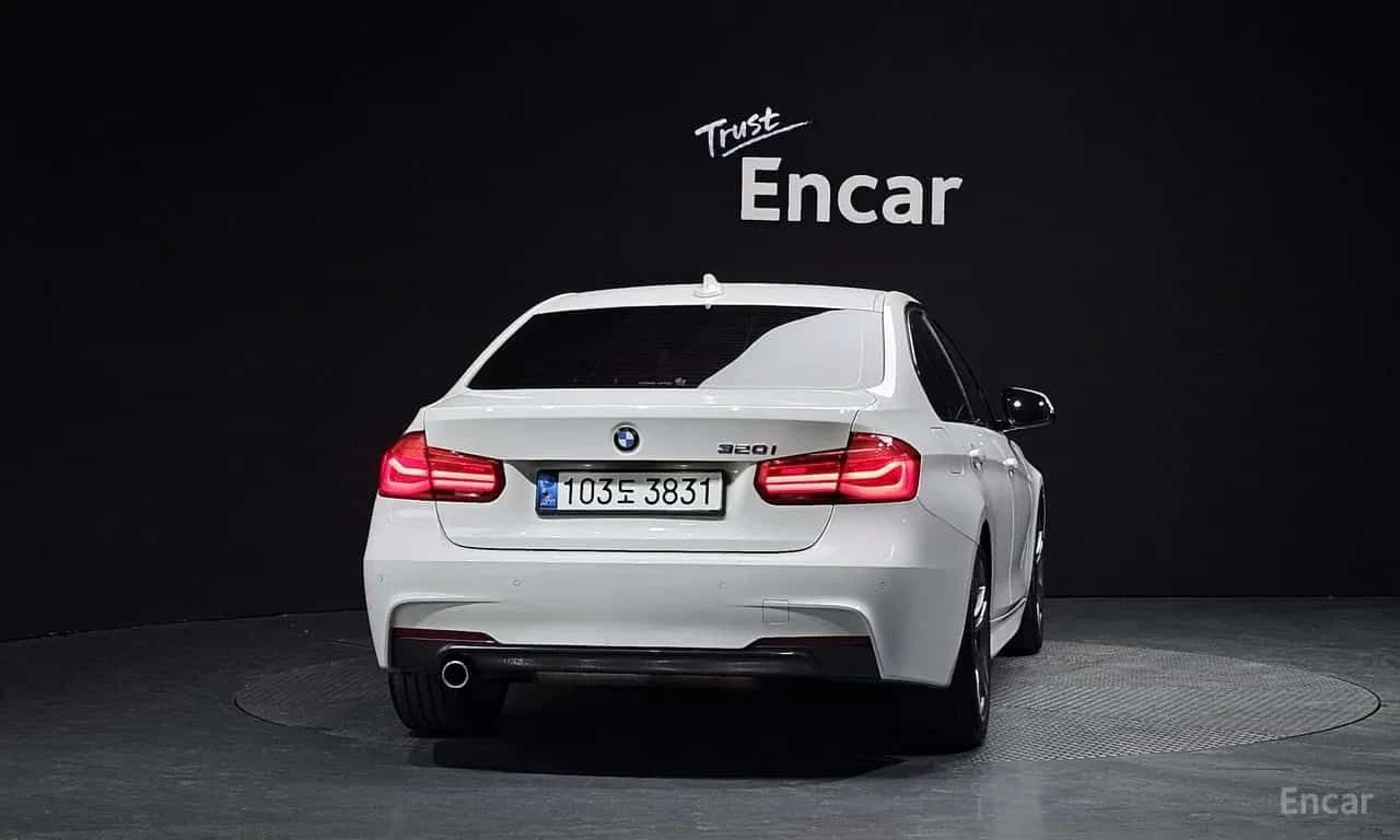 BMW 320 * M Sport пакет * ДВА КЛЮЧА, снимка 4 - Автомобили и джипове - 55564878