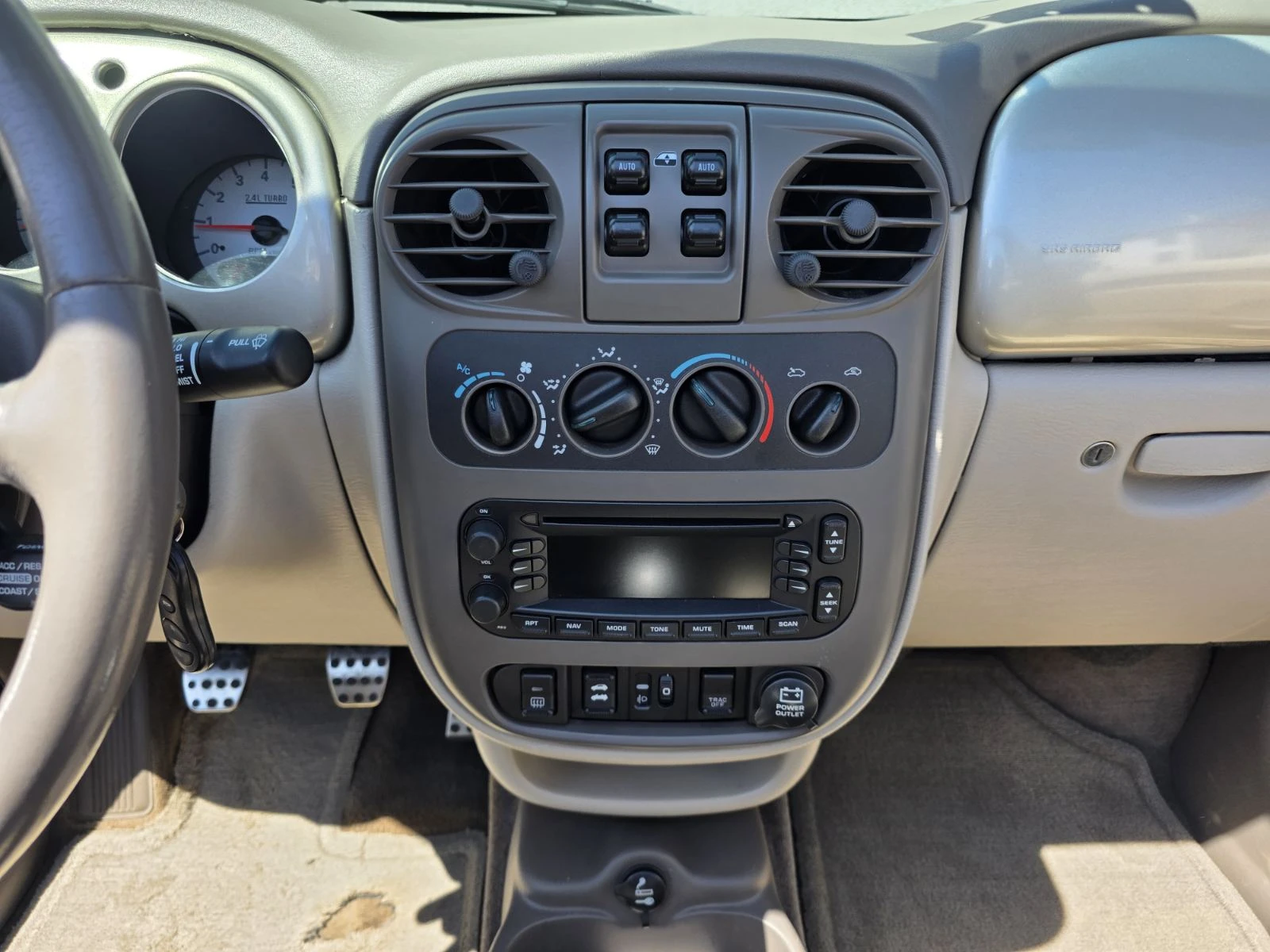 Chrysler Pt cruiser 2.4L Cabrio, снимка 14 - Автомобили и джипове - 55739218