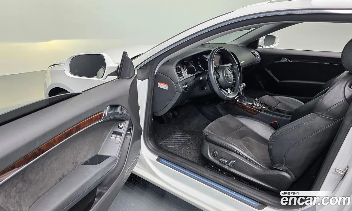 Audi A5 2.0 TFSI Quattro 8T3, снимка 10 - Автомобили и джипове - 56122151