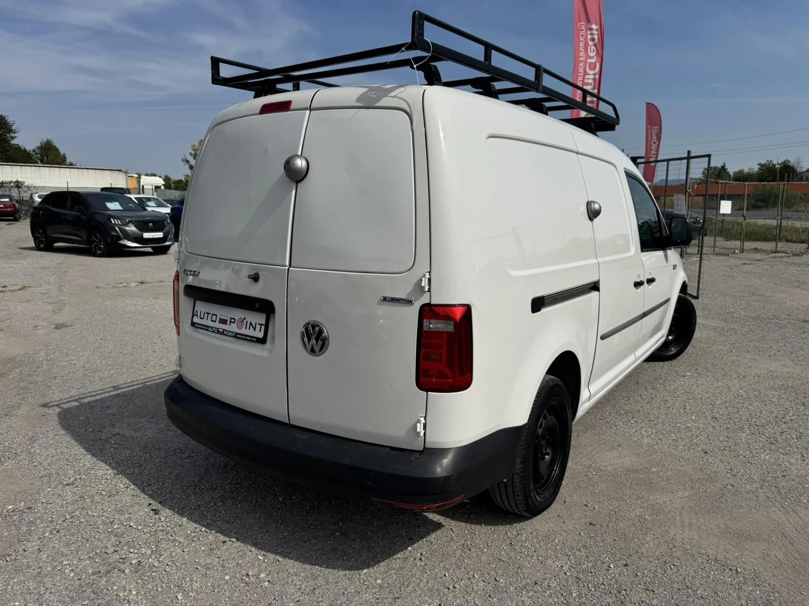 VW Caddy 1.4 BENZIN 110 * MAXI * CLIMA * NAVI * , снимка 4 - Автомобили и джипове - 56150370