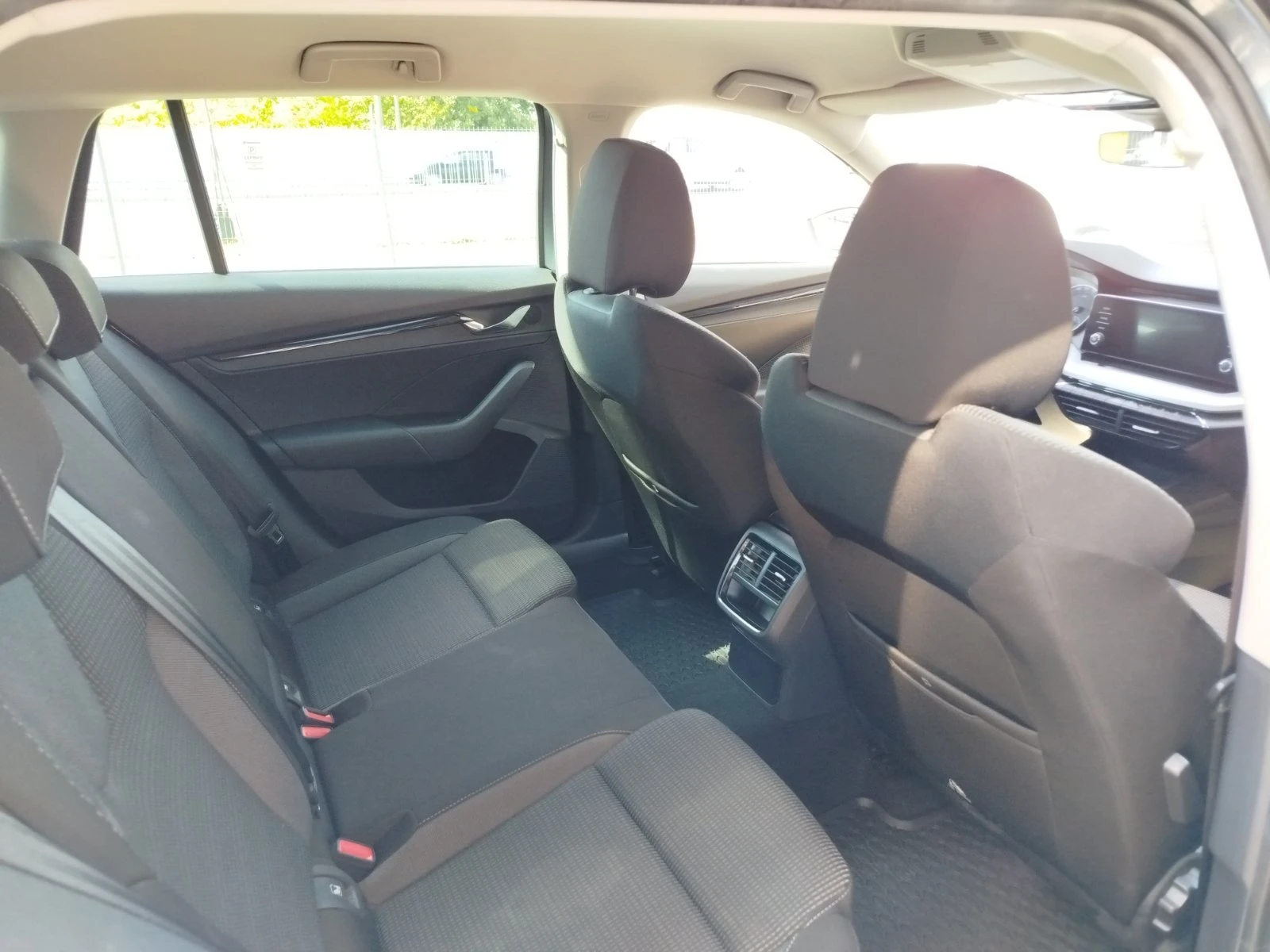 Skoda Octavia 1.5 TSI/150 �.�. | Mobile.bg � ����������� 16