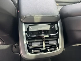 Volvo XC60 B6 R-Design * CARFAX* HEAD-UP - 24900 € / 48700.17 лв. - 55617922 7