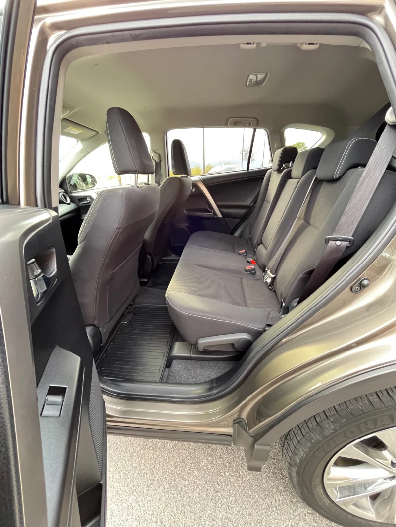 Toyota Rav4 2.0i-152к.с.;4х4;FACELIFT;Keyless-Go;ЕЛ.БАГАЖНИК, снимка 11 - Автомобили и джипове - 52483298