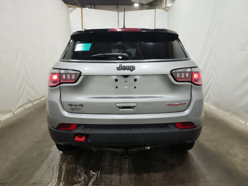 Jeep Compass * TRAILHAWK * CARFAX * ФИНАНСИРАНЕ, снимка 6 - Автомобили и джипове - 52614319