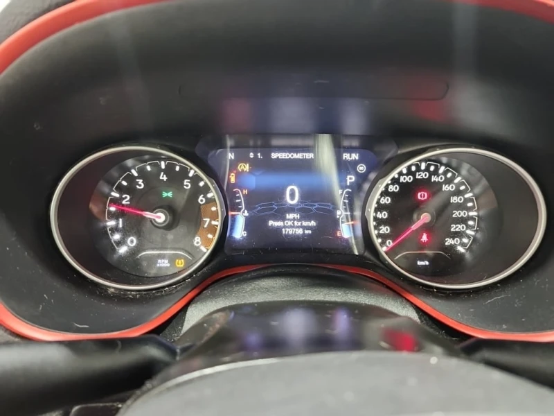 Jeep Compass * TRAILHAWK * CARFAX * ФИНАНСИРАНЕ, снимка 10 - Автомобили и джипове - 52614319