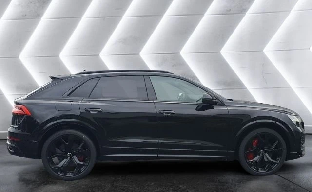 Audi RSQ8 = Black Optic Plus= Гаранция, снимка 5 - Автомобили и джипове - 49011951