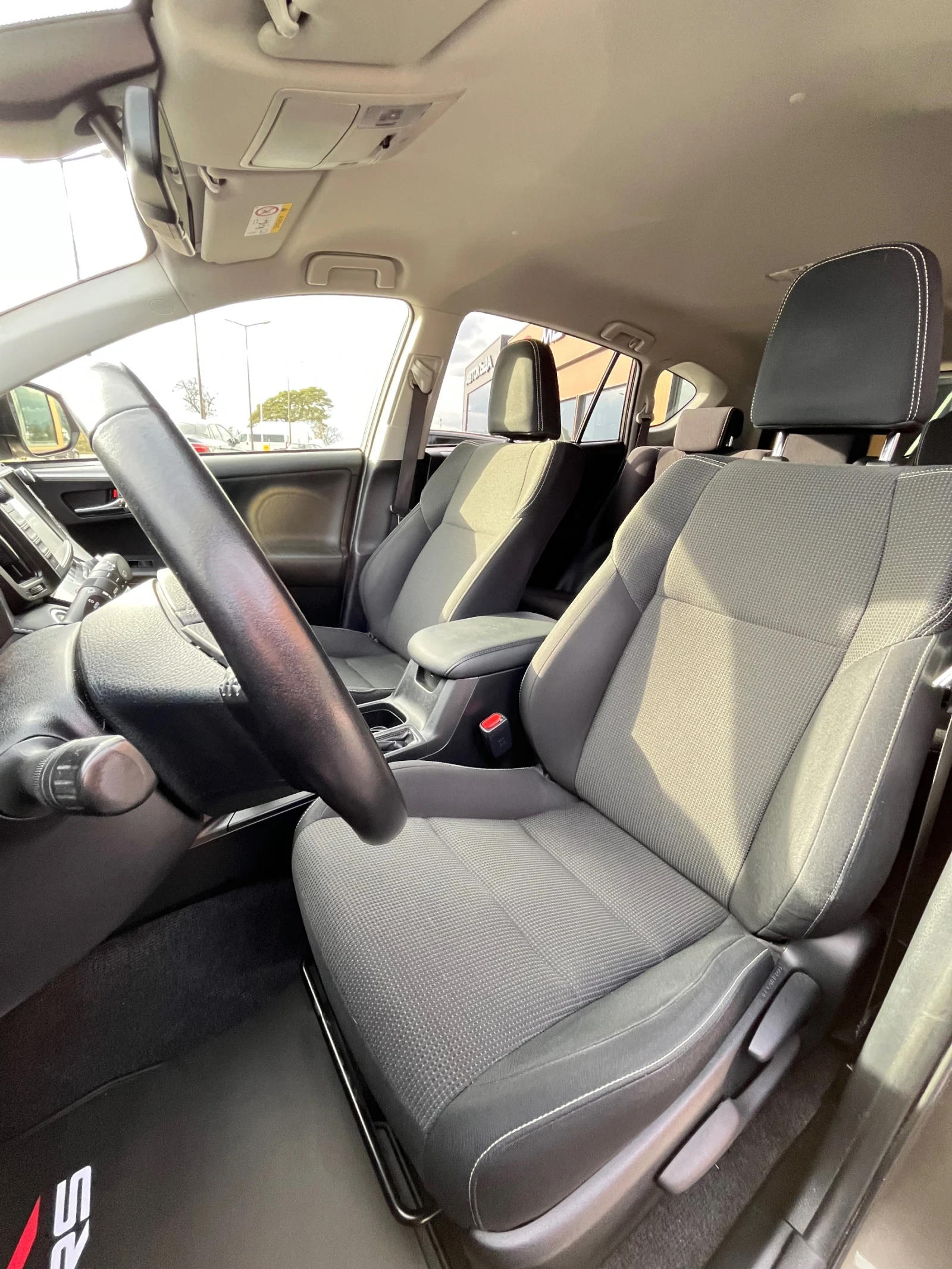 Toyota Rav4 2.0i-152к.с.;4х4;FACELIFT;Keyless-Go;ЕЛ.БАГАЖНИК - изображение 6