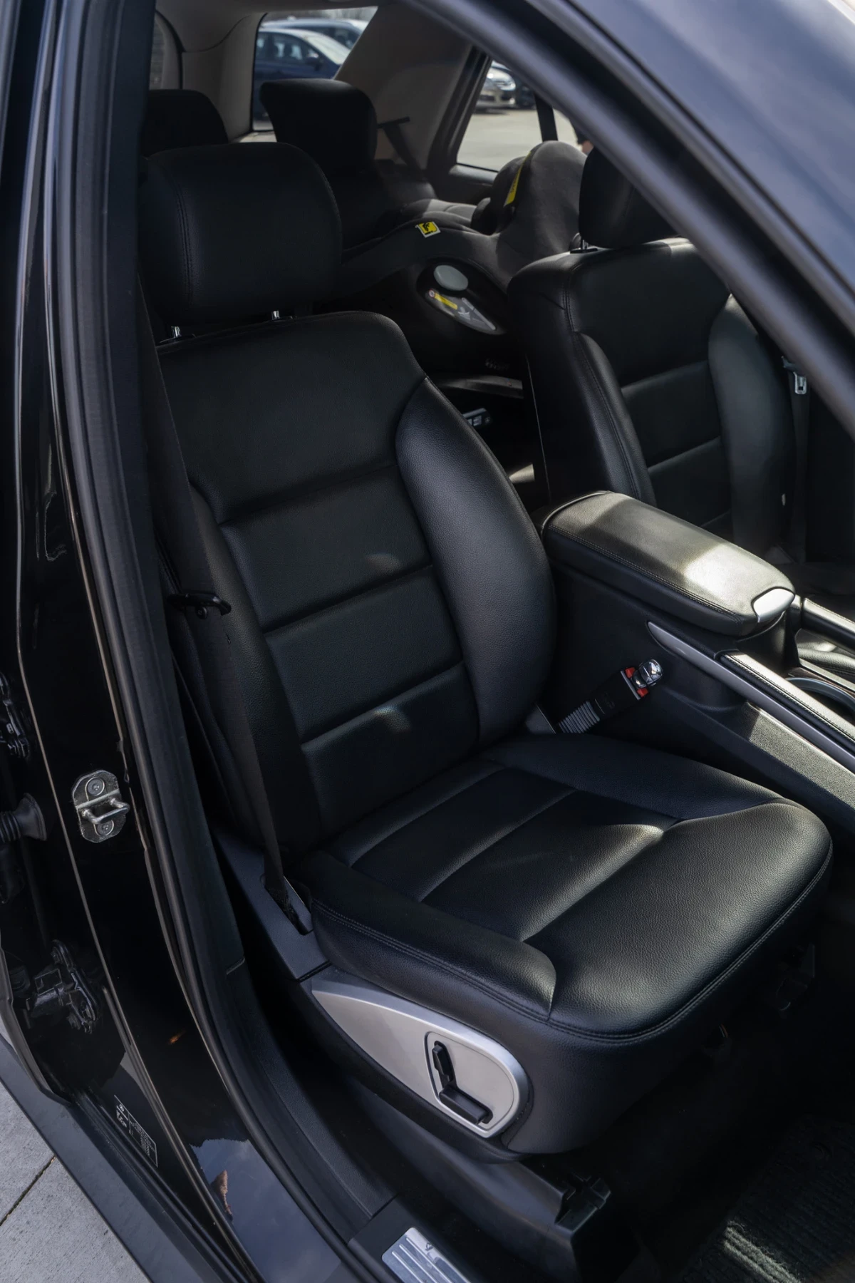 Mercedes-Benz ML 350 4MATIC AIRmatic / Сменени вериги /обслужена, снимка 16 - Автомобили и джипове - 53739921