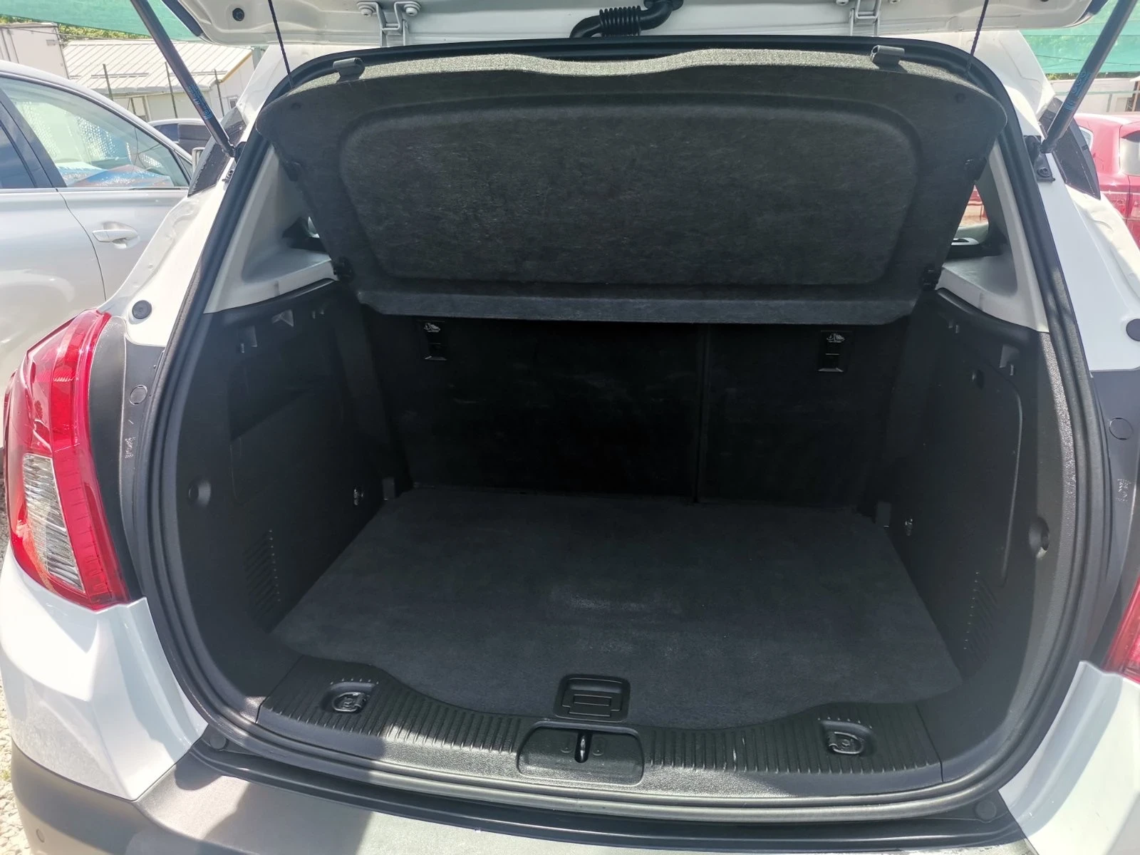 Opel Mokka 1.6 I, снимка 13 - Автомобили и джипове - 53811546