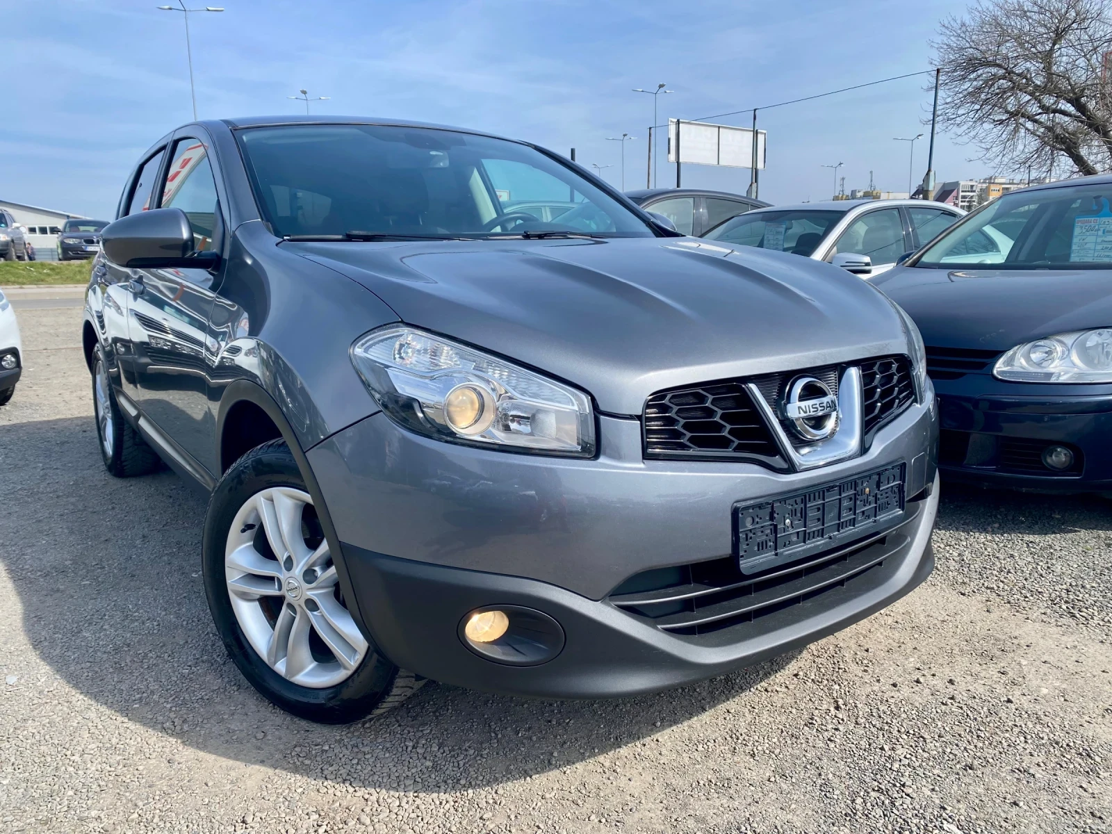 Nissan Qashqai, снимка 2 - Автомобили и джипове - 53881512