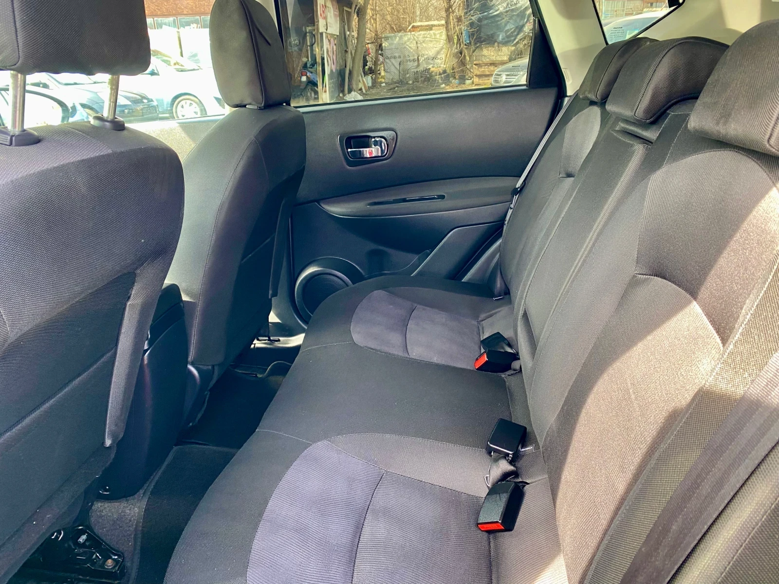 Nissan Qashqai, снимка 7 - Автомобили и джипове - 53881512