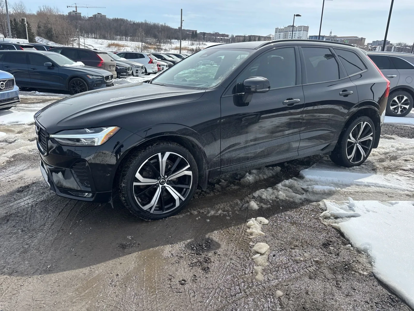 Volvo XC60 B6 R-Design * CARFAX* HEAD-UP