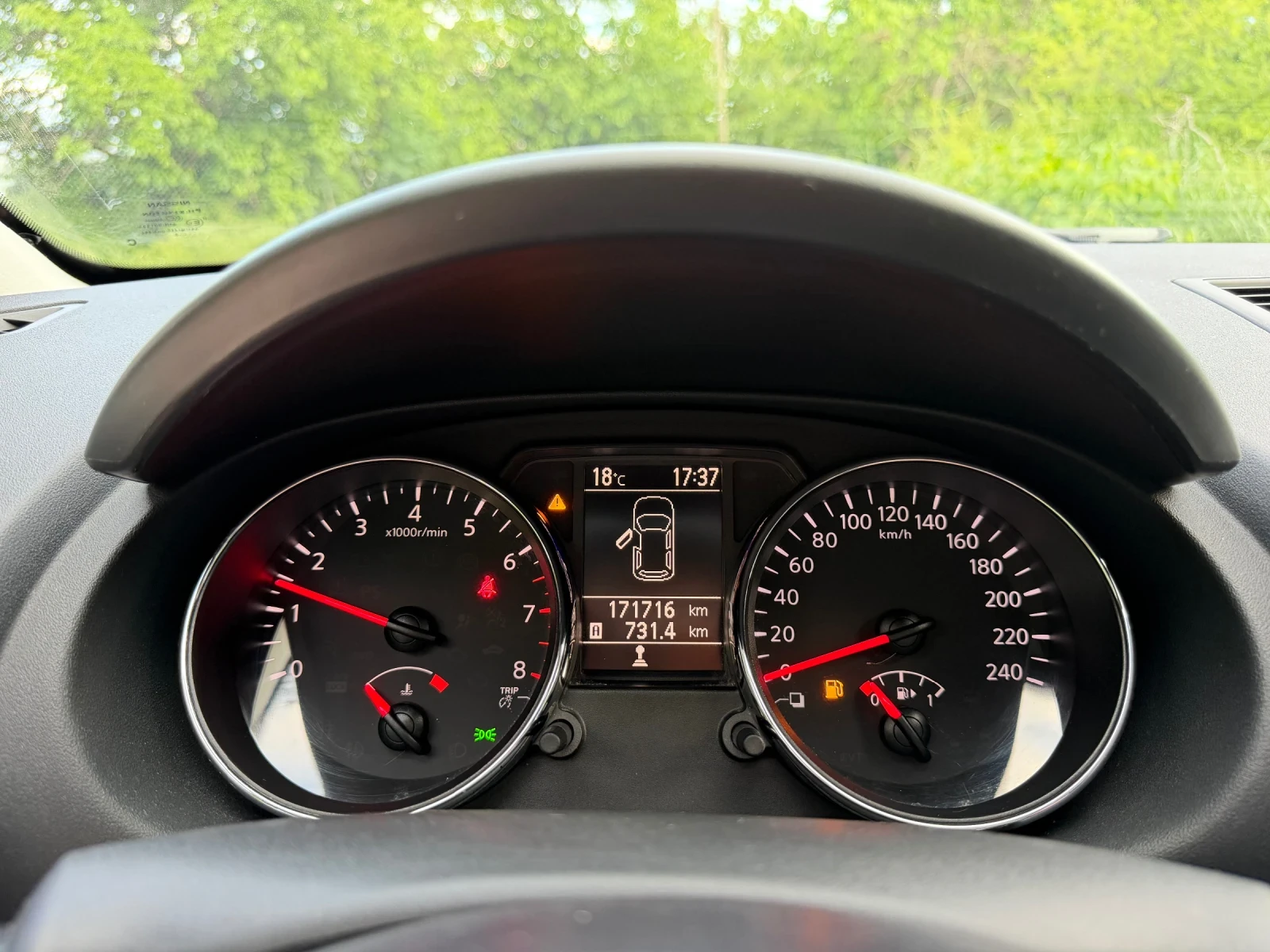 Nissan Qashqai 1.6i 116.кс 171716хил.км!! 2-ключа.Парктроник., снимка 12 - Автомобили и джипове - 54600923