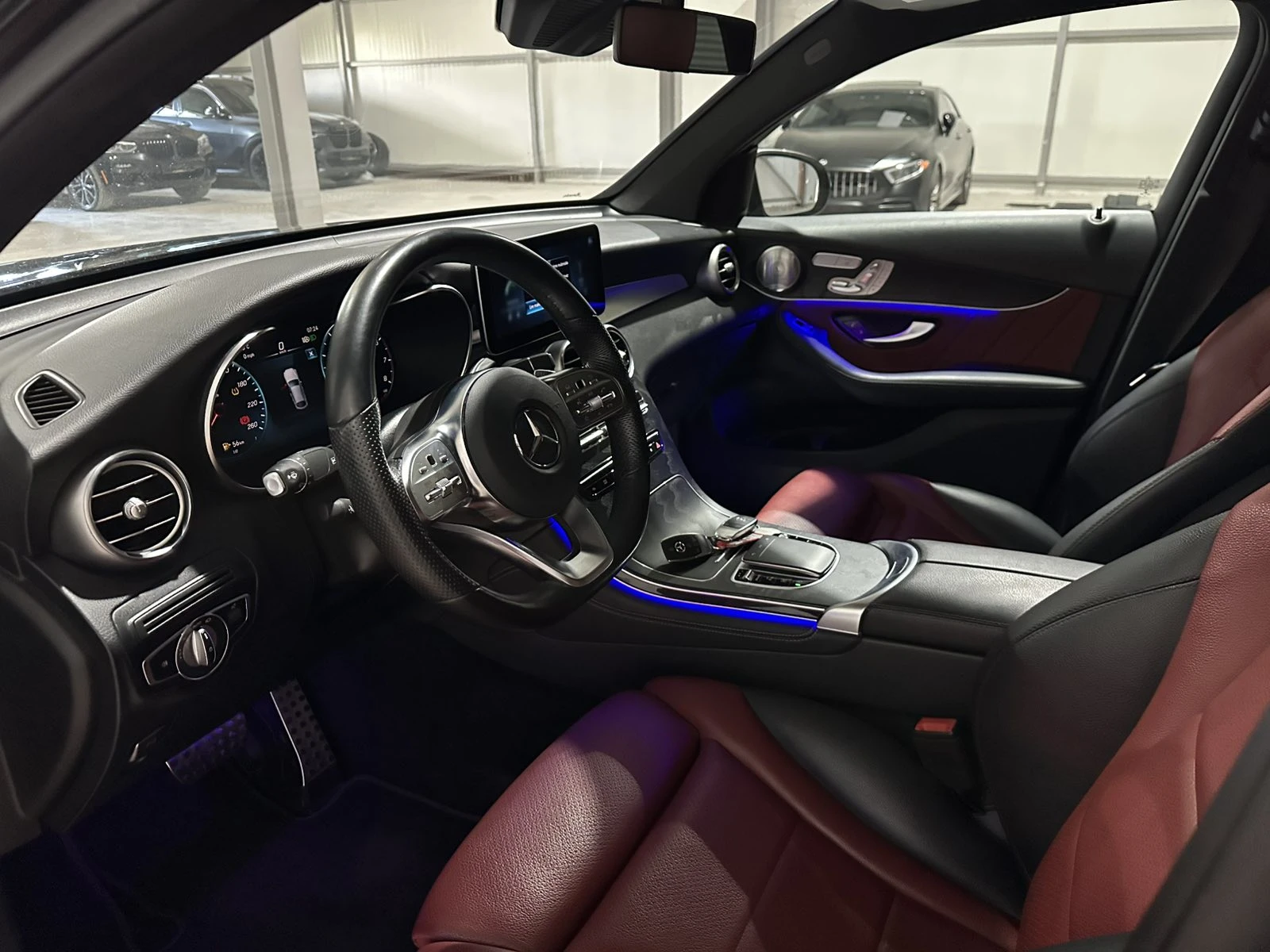 Mercedes-Benz GLC 300 Coupe, снимка 15 - Автомобили и джипове - 55266036