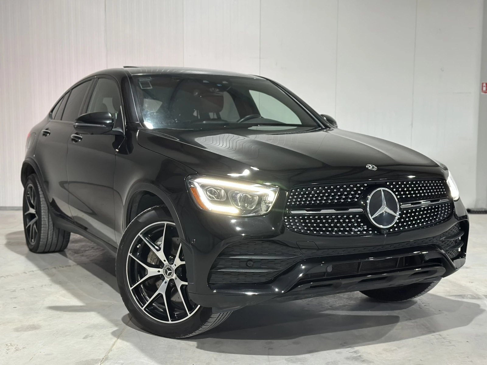 Mercedes-Benz GLC 300 Coupe, снимка 7 - Автомобили и джипове - 55266036