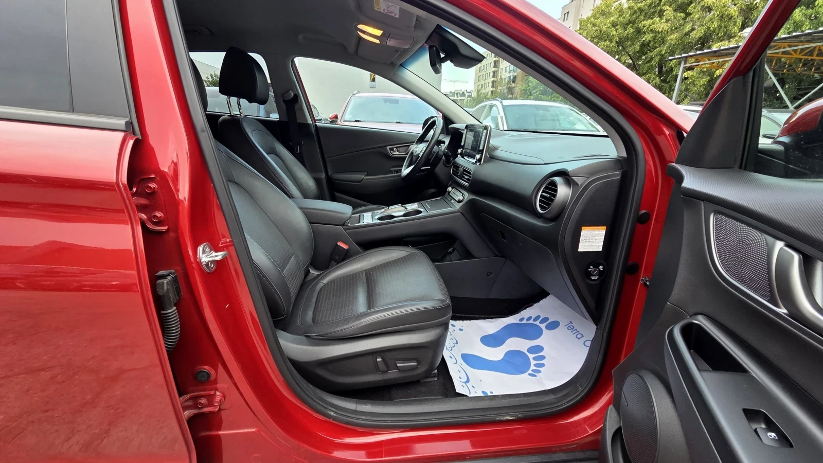 Hyundai Kona SOH100%Premium/Tеглич, снимка 10 - Автомобили и джипове - 55354263